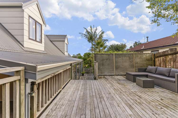 5 Newport Place Forrest Hill_13