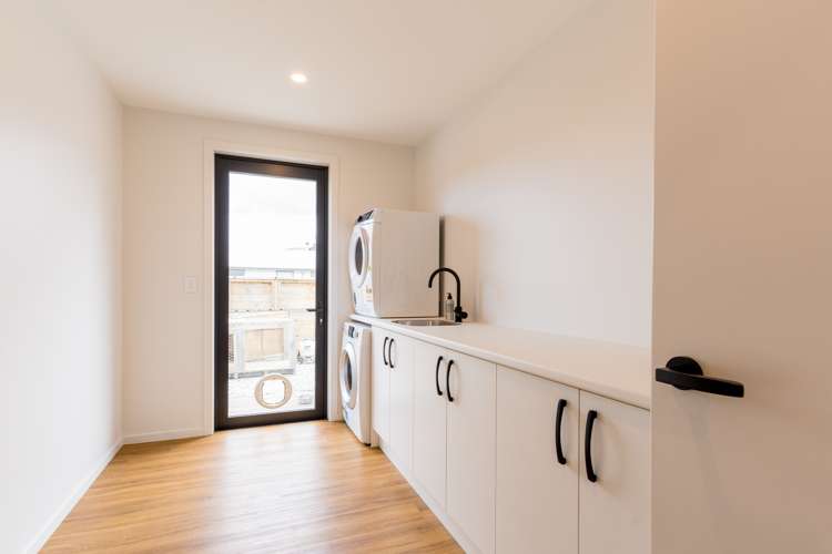 2 Franks Place Outram_15