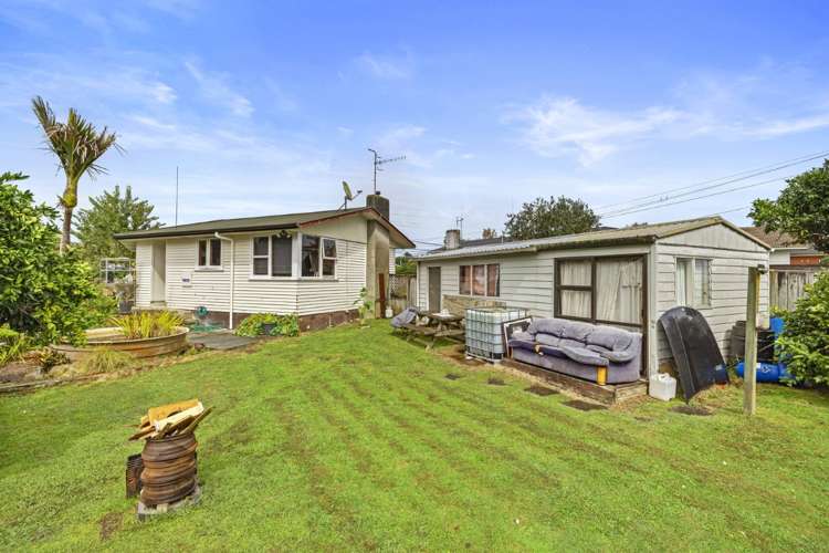 17 Te Anau Place Glenview_11