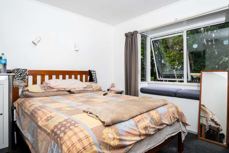 2/15 Mcleod Road Henderson_7