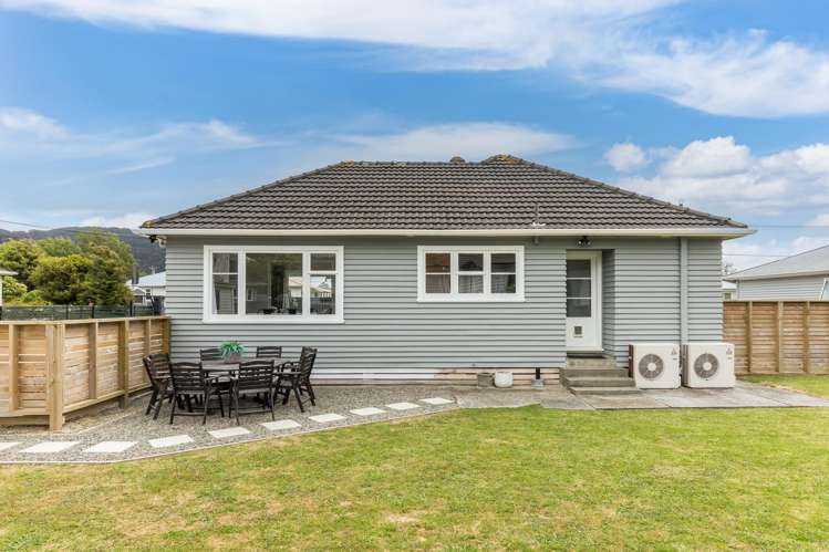 72 Hyde Street Wainuiomata_17