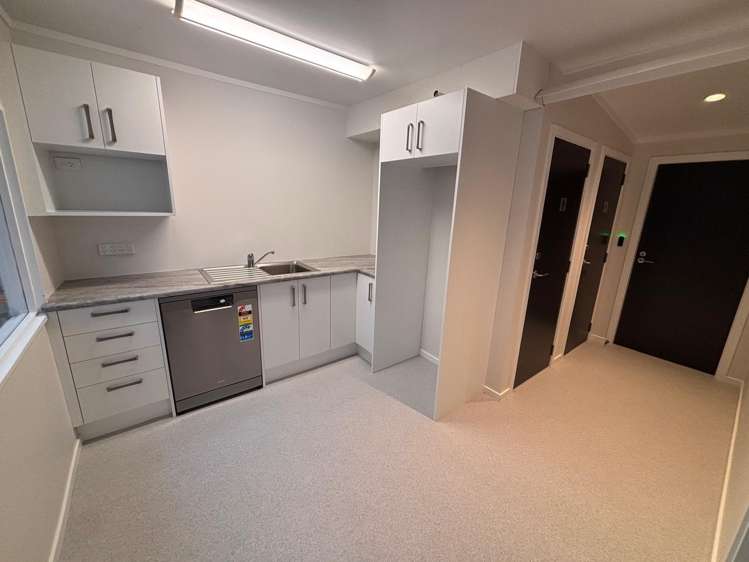 7 Glover Street Ngauranga_10