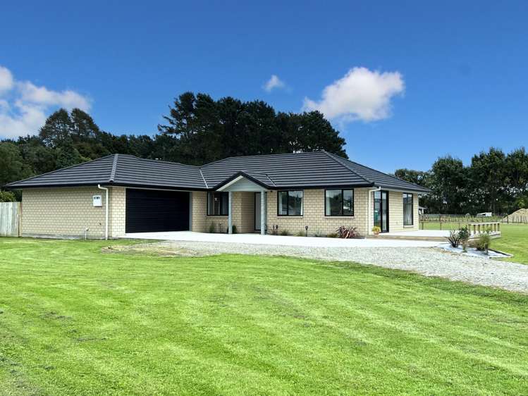 77 Halls Road Pahiatua_13