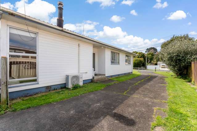 97 Vodanovich Road Te Atatu South_4