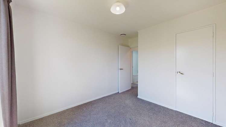 65 Meadowvale Drive 10516_12
