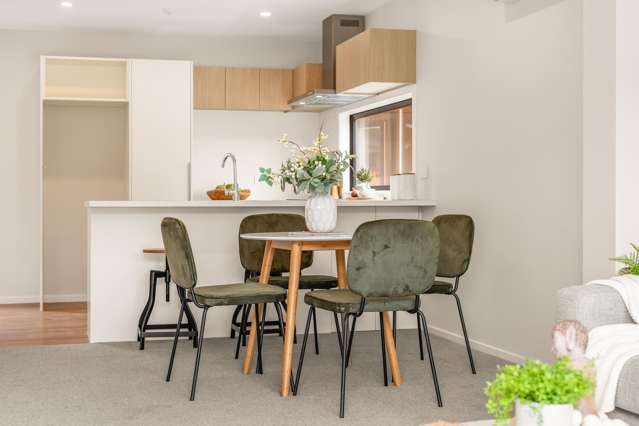 1,4,5,8,16,19;/4 Tawhai Street Stokes Valley_4