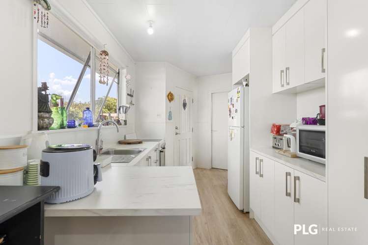 2 Awakino Place_2