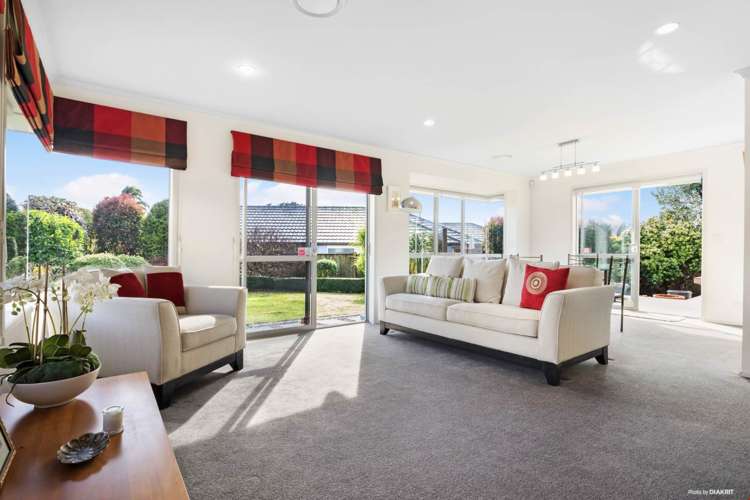 52 Lough Bourne Drive Pukekohe_11