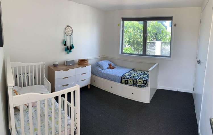 1154 South Road Oakura_11