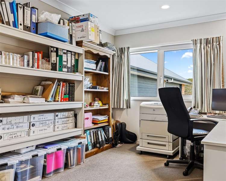 646 Grange Road Burnham_17