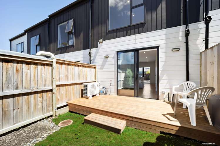 12d Woodhouse Place West Harbour_14