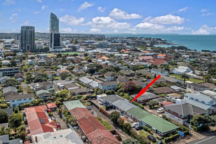 3/11 Esmonde Road Takapuna_17