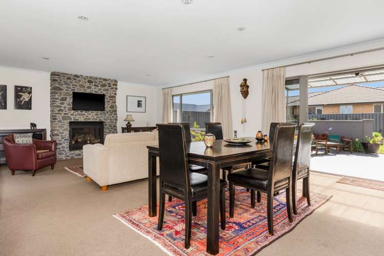 8 Sue Place Mahora_7