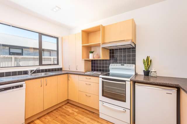 1/54 King Street Sydenham_3