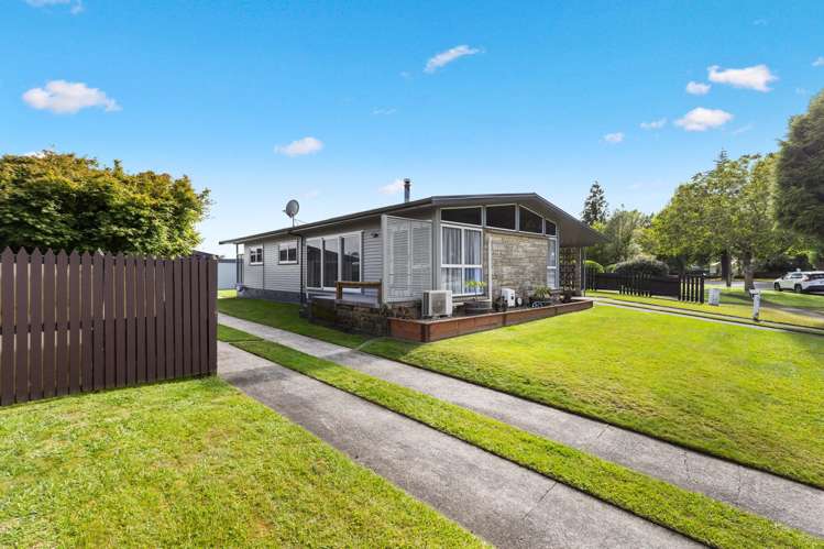 228 West Parkdale Street Tokoroa_17