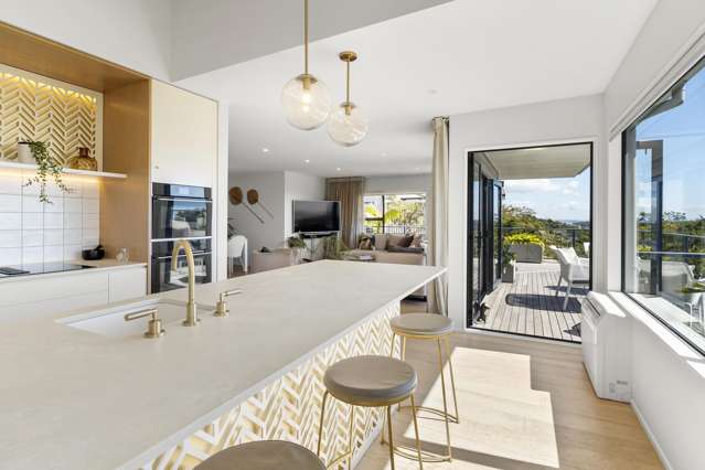 93 Queens Drive Oneroa_3
