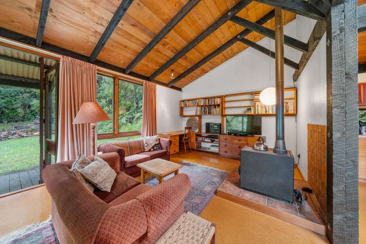 99 Elmslie Road Pinehaven_8