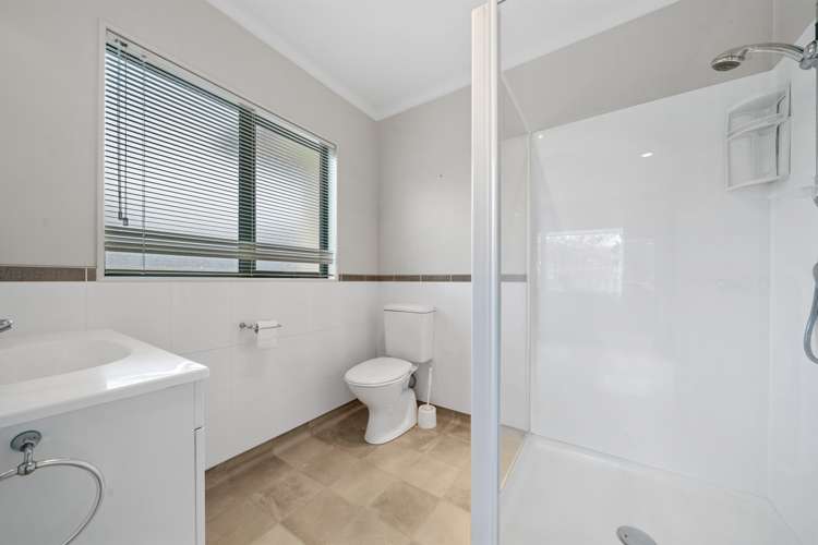 10 Woodland Grove Wainuiomata_8