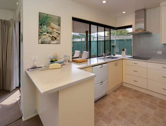 76 Kingsford Drive Stoke_1