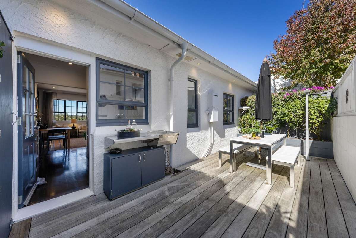 4/8 Sarawia Street_1