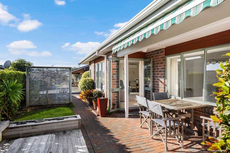 51 The Grove Red Beach_13