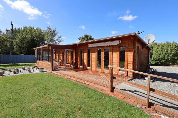 13 Danube Road Winton Surrounds_25