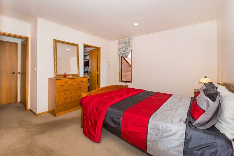 2/21 Seaview Avenue Northcote_14