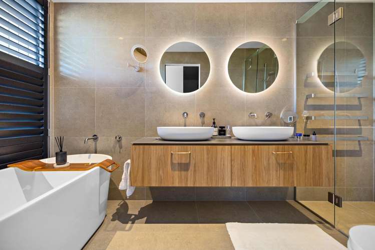 17 Falconer Rise Jacks Point_25