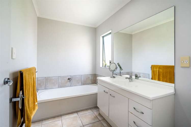 2/62 Hastings Road Mairangi Bay_17