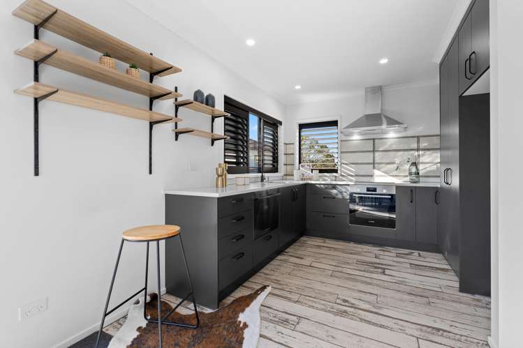 27A Lillian Place Orewa_6