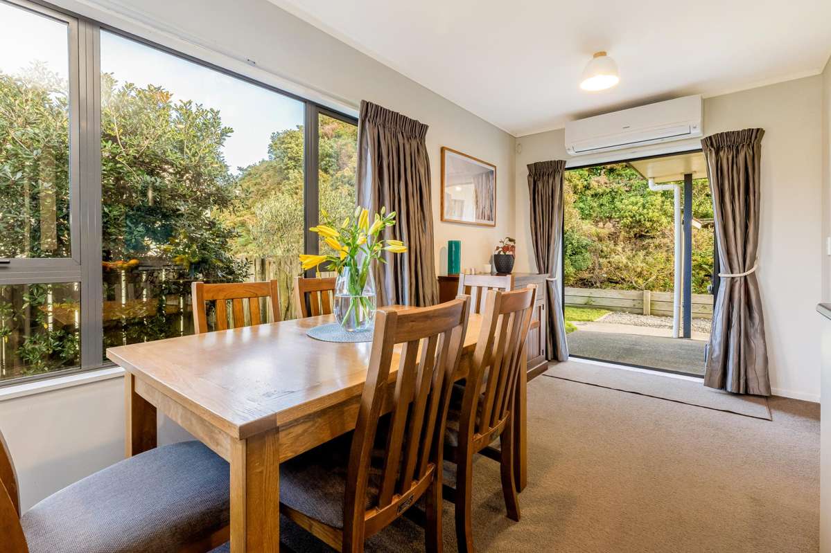 18A Bowes Crescent_4