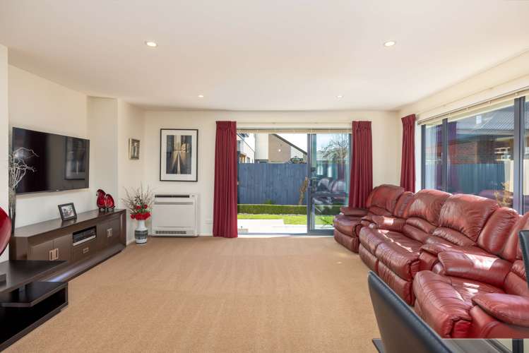 35 Loughton Street Burwood_3