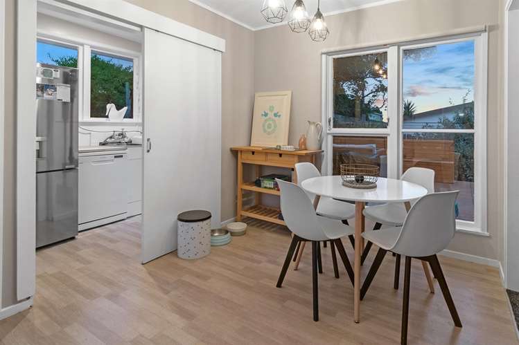 1/24 Lysander Crescent Beach Haven_6