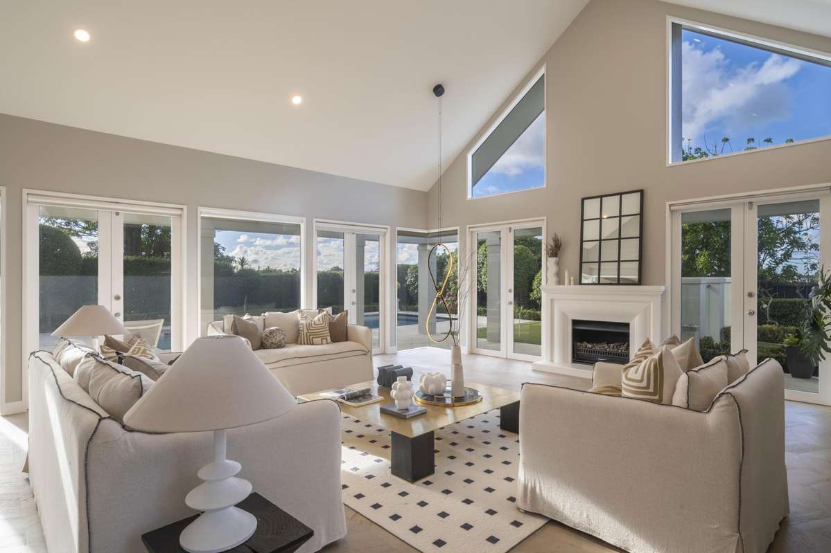 286 Hurstmere Road_1