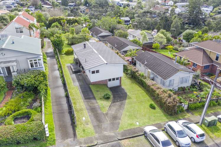 8 Waratah Street Birkenhead_18