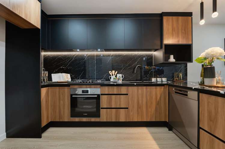1 Puhakehake Place Flat Bush_4