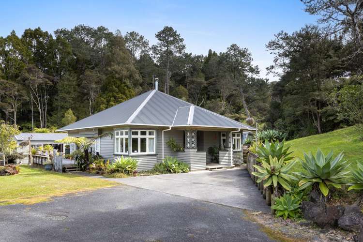 581 West Coast Road Oratia_28