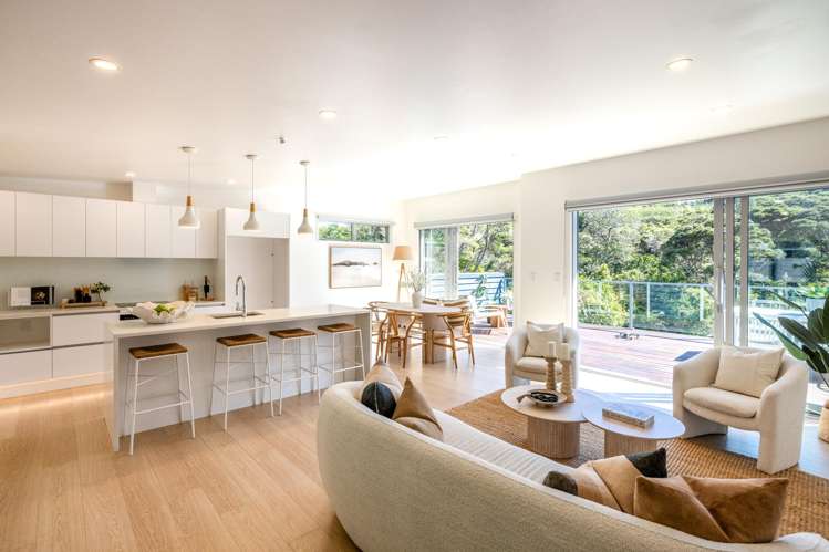 231 Ocean View Road Oneroa_12