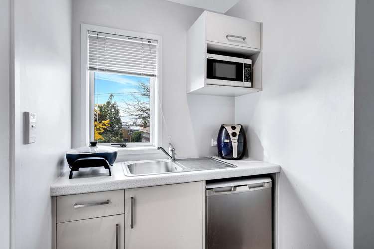 C/8/30 Hunter Street 500063_2