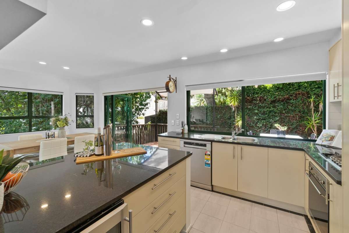 101a Portland Road_3