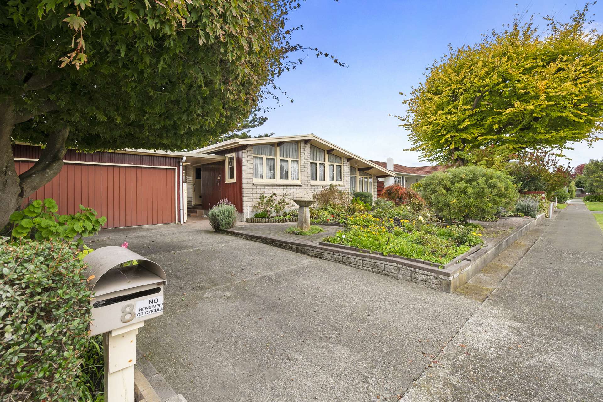 8 Henare Street West End_0