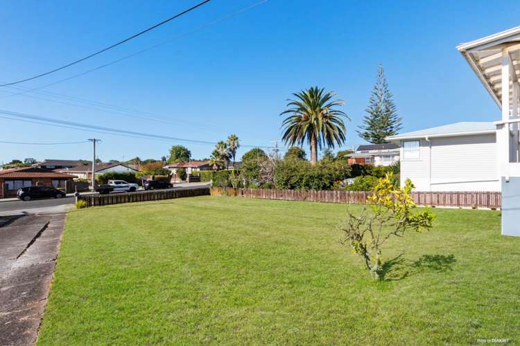 20 Roberts Road Te Atatu South_10