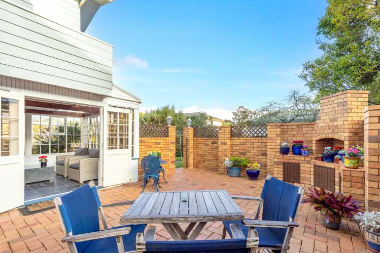 51 Gordon Avenue Forrest Hill_9