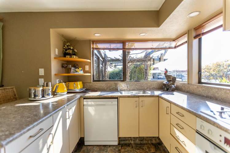 27 Lancaster Street Tamatea_6