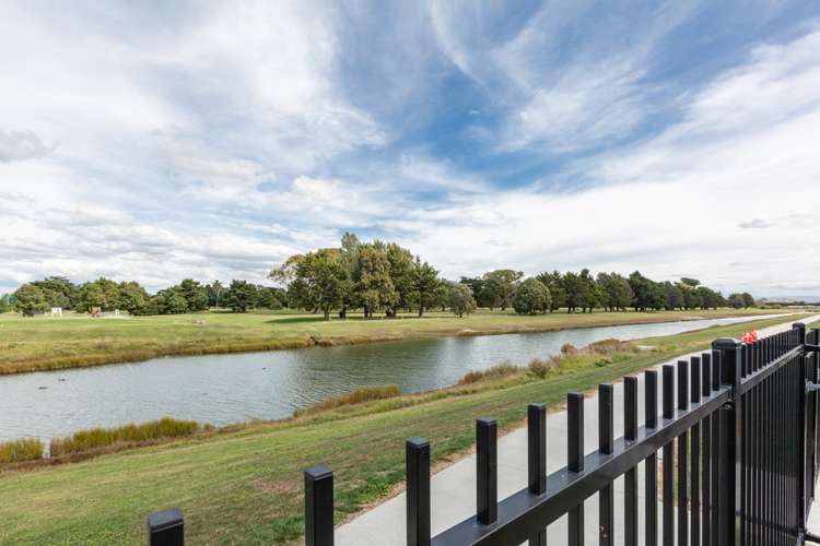 21 Hunter Drive Awatoto_20