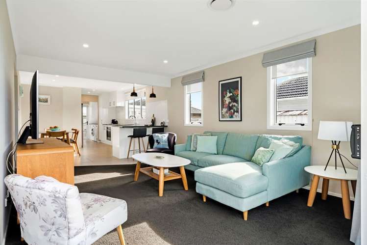 4 Rixon Place Te Atatu Peninsula_12