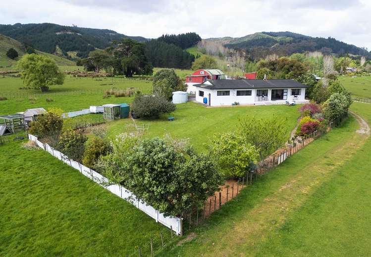 869 Woodcocks Road Kaipara Flats_4