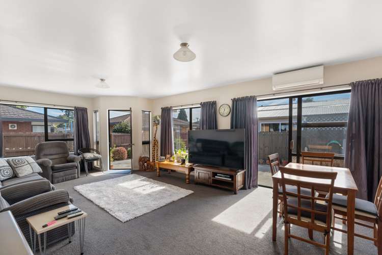 2/30 Andrew Street Stoke_4