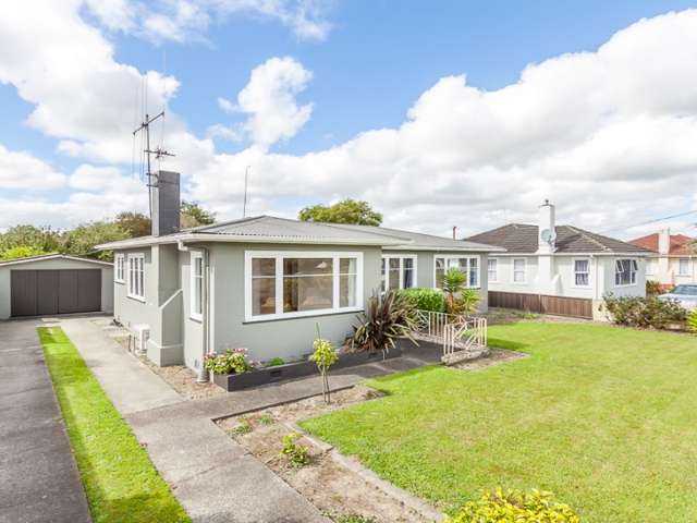 27 Churchill Avenue Feilding_1