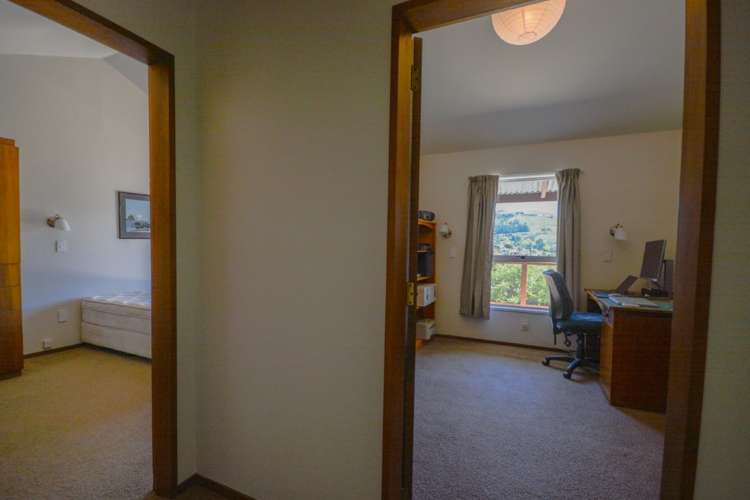 17 Settlers Hill Akaroa_12